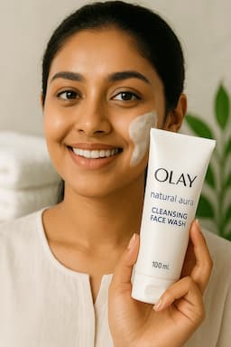 OLAY NATURAL AURA CLEANSING FACE WASH - 100ML