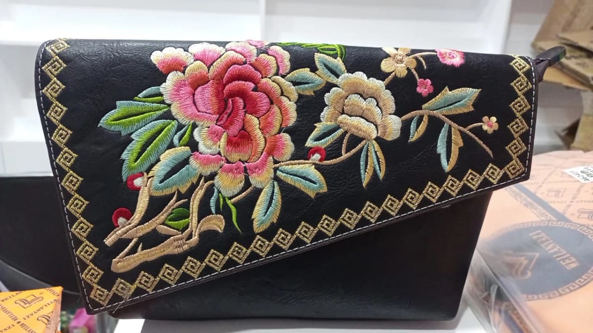 Stylish Ladies Bag-46241